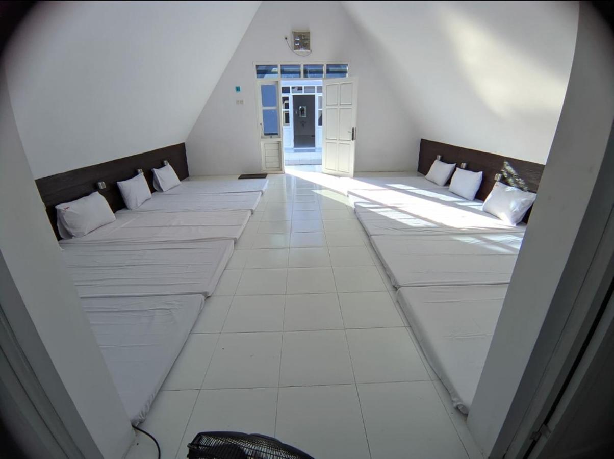 Hostel Seger Nusantara Kalisat Zewnętrze zdjęcie