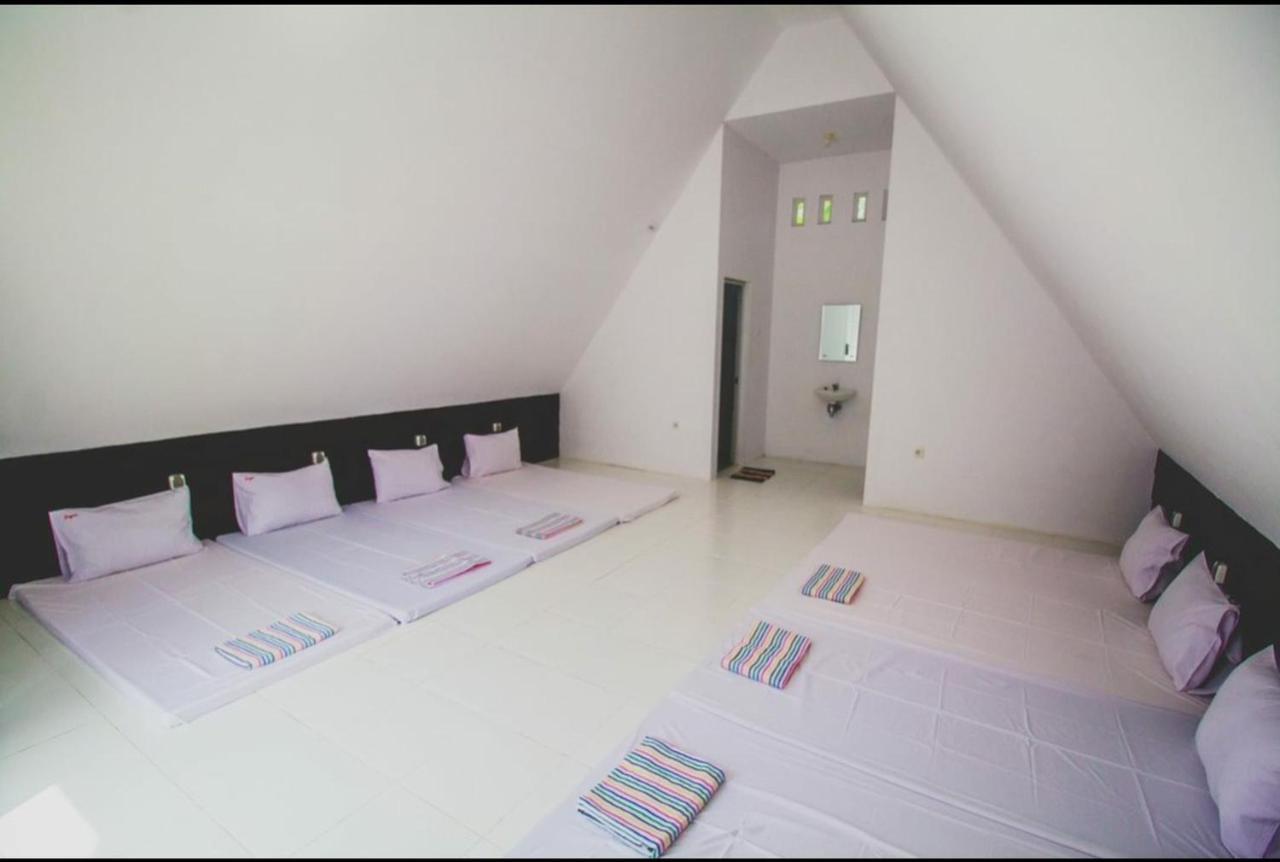 Hostel Seger Nusantara Kalisat Zewnętrze zdjęcie